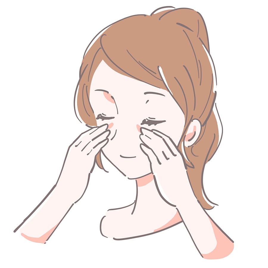 ②エキソショットセラムを2プッシュ以上気になる部分を中心に優しく馴染ませます。