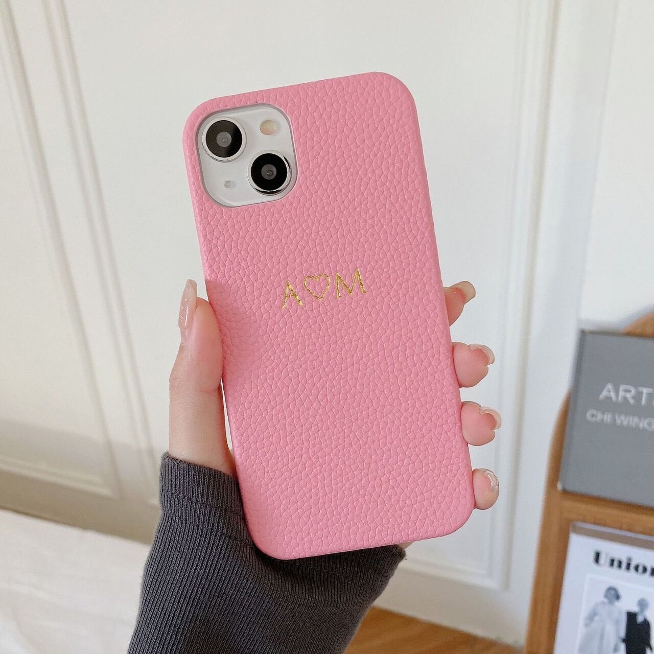 コーラルピンク