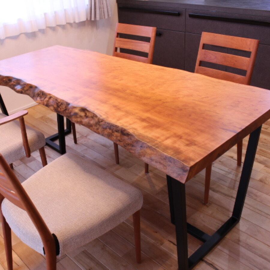 《納品事例》　アメリカンブラックチェリー　一枚板