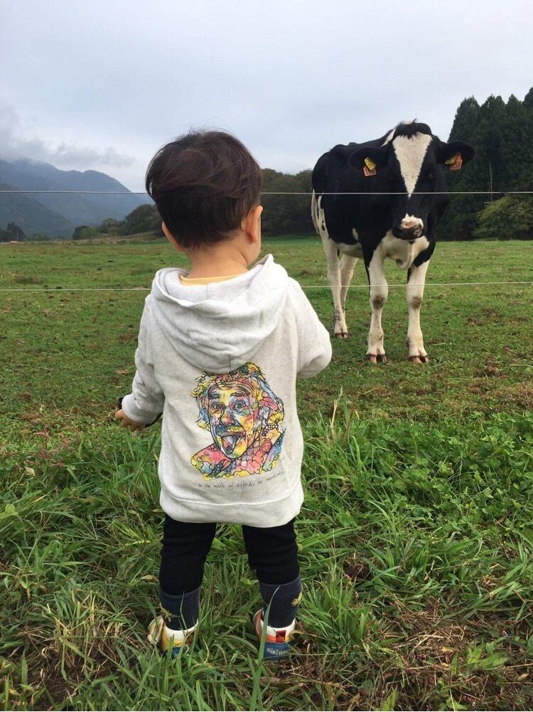 キッズモデル:1歳半  身長:83cm 体重:12kg 着用オートミール110cm