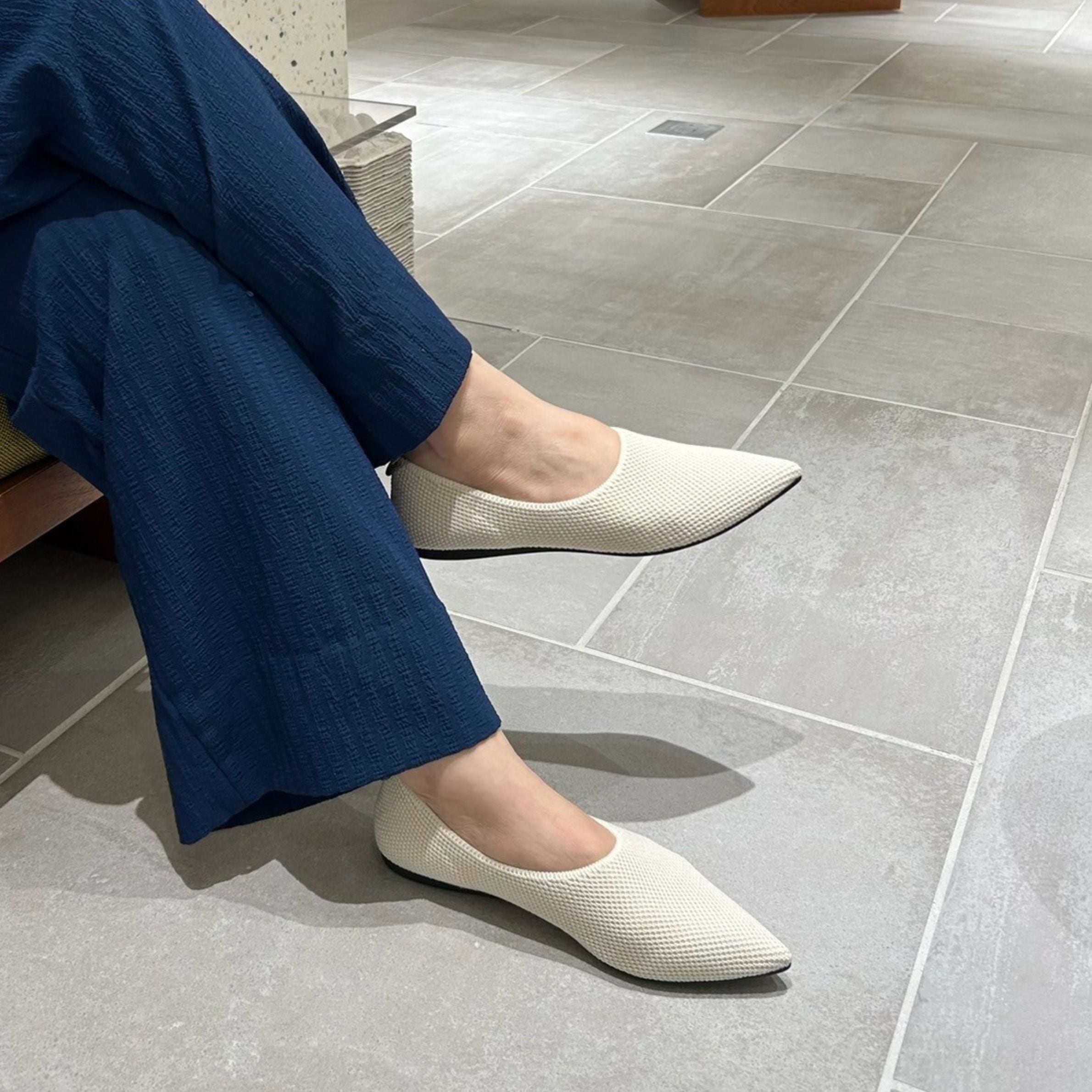 pointed-SIMP / WHITE | Offen