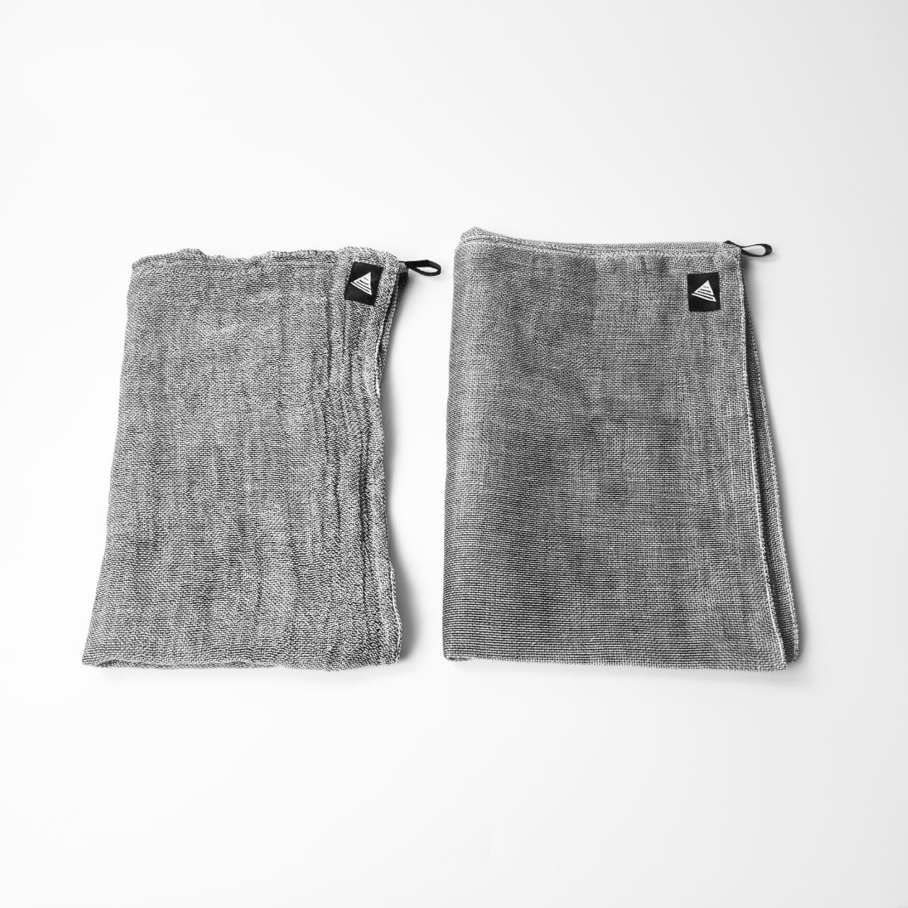 右は最初の状態、左が2回洗濯したもの。