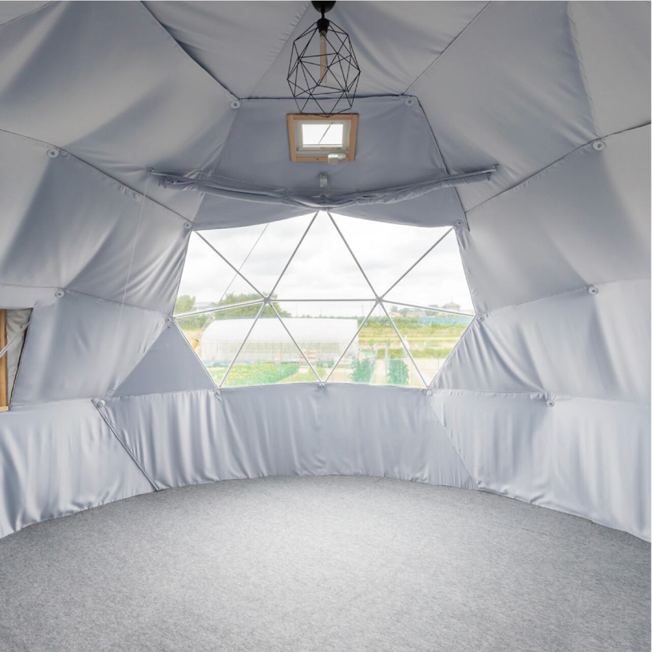 内幕、照明、窓は含まれません。