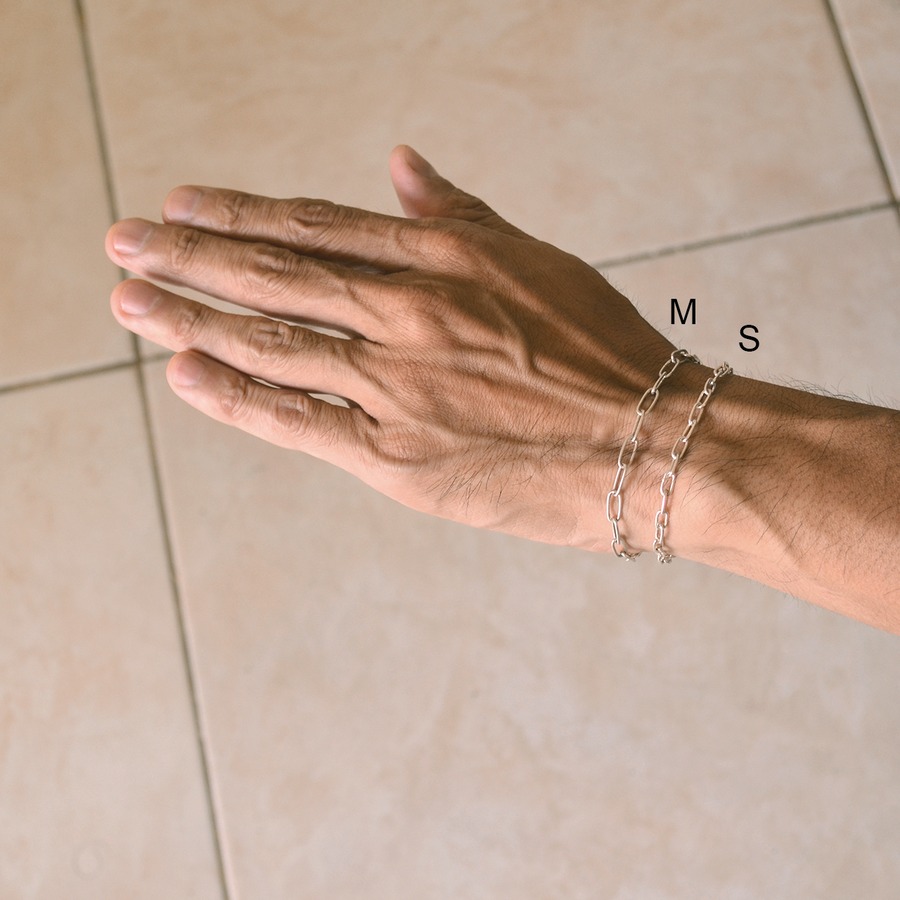 Square Link Chain Bracelet(M)とのサイズ感の違い