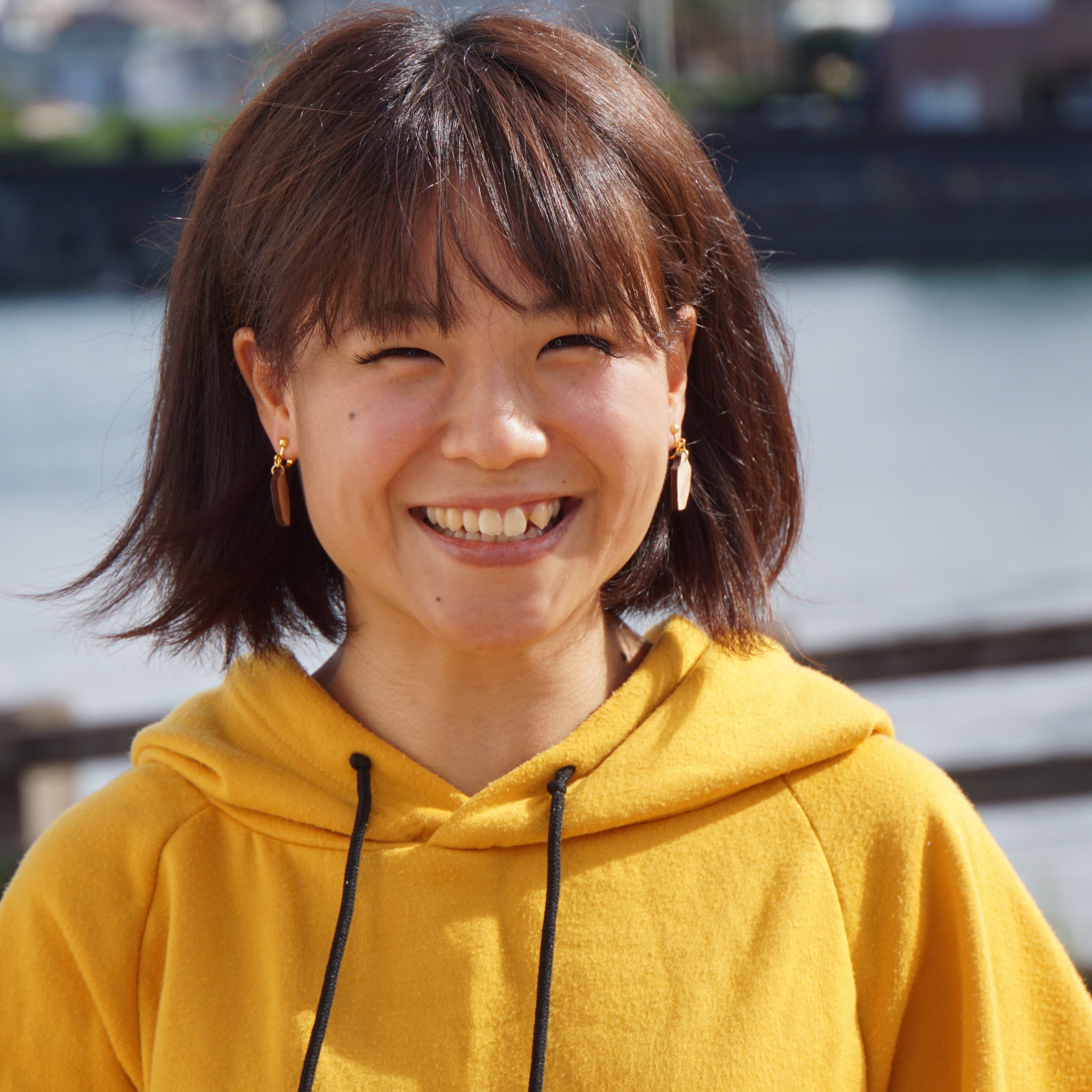 身につけたらヤクチュー(屋久島中毒)女子はこんな笑顔になっちゃいます♪