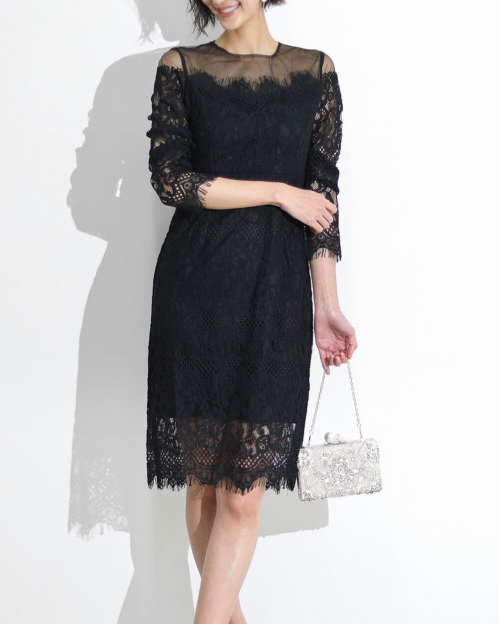  akane：169cm 46kg ブラックMサイズ着用