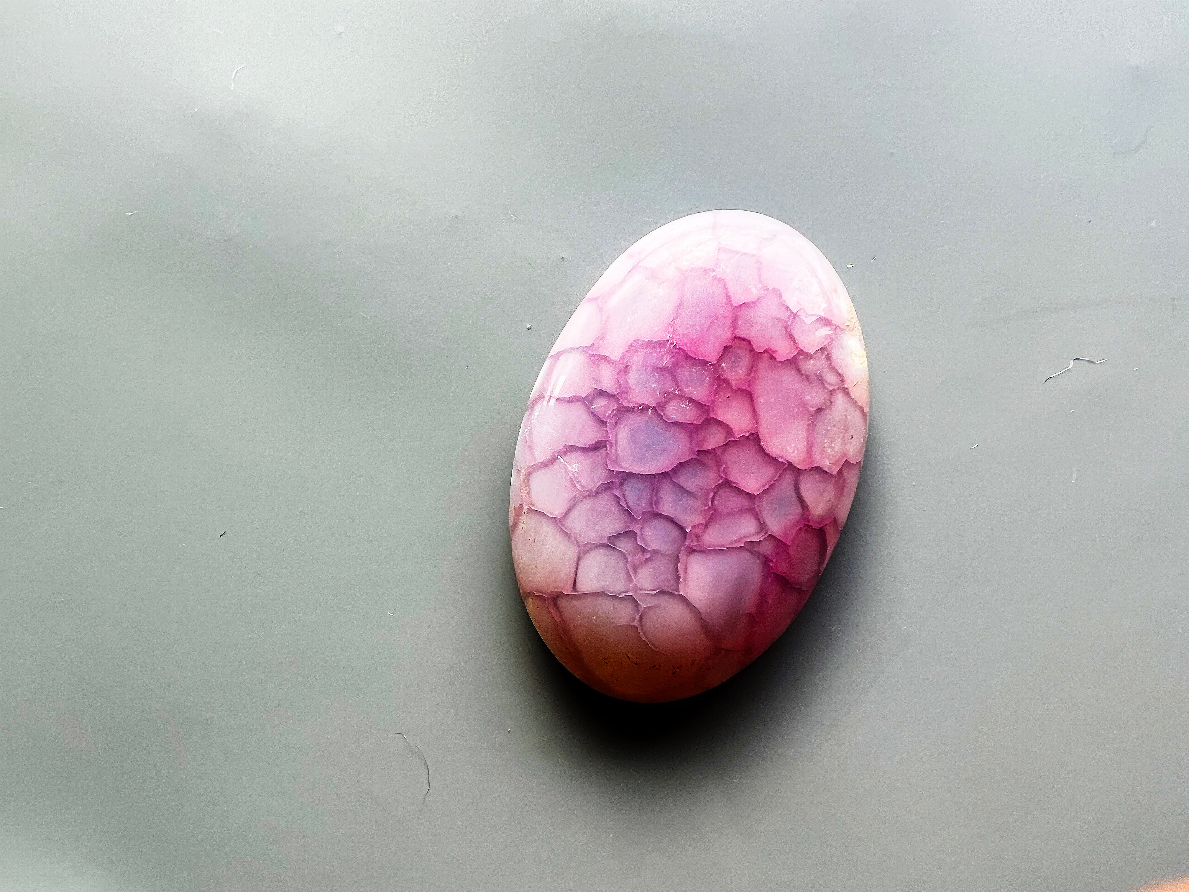 染めならではのショッキングピンク