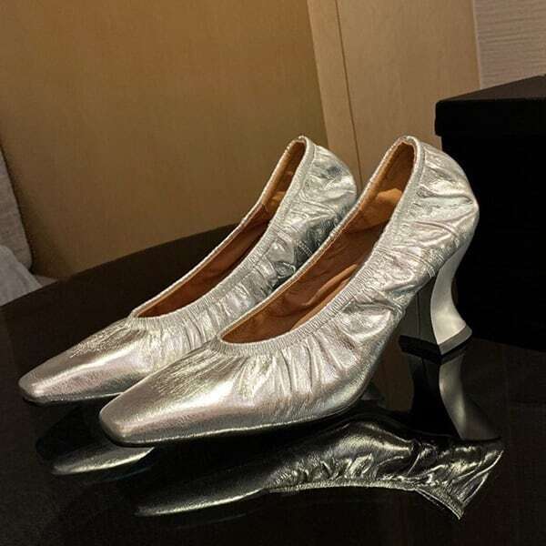 ポインテッドトゥ シャシン パンプス 226805