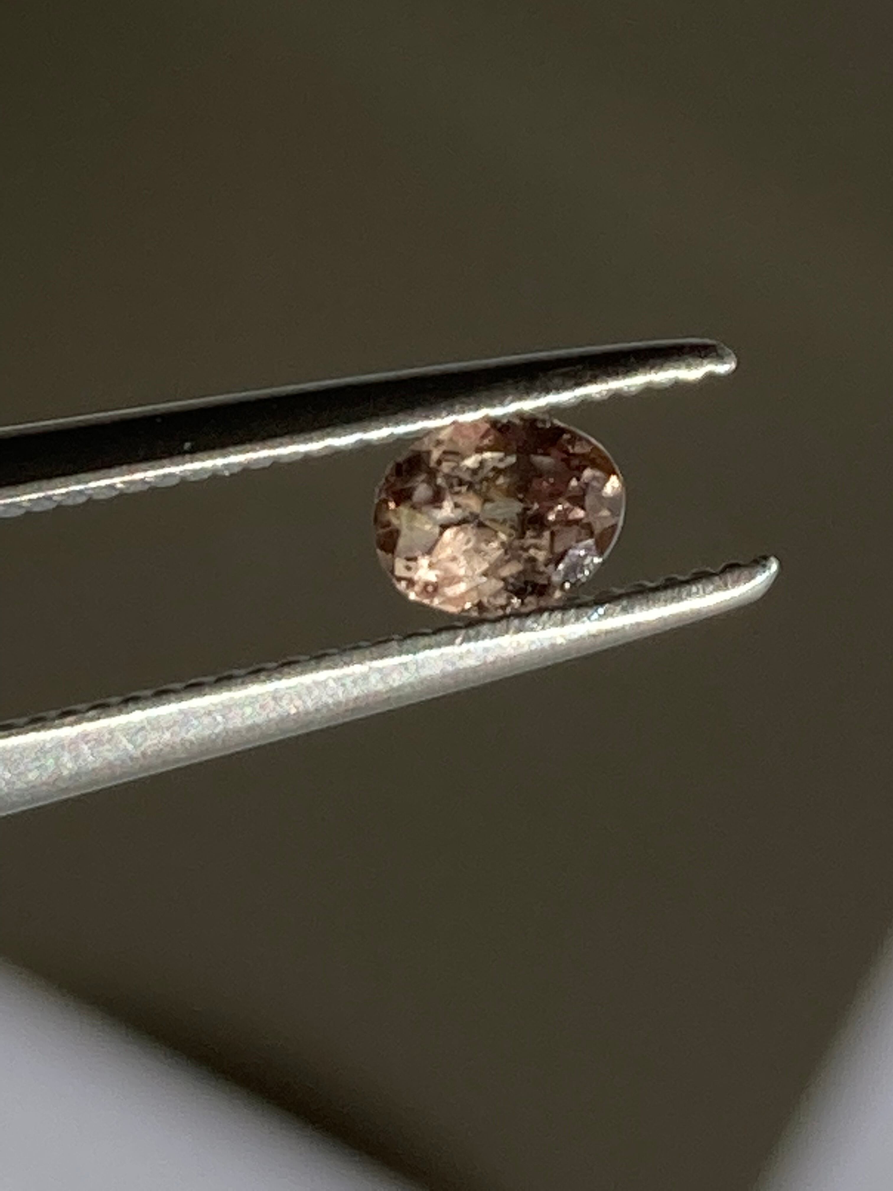 カラーチェンジガーネット