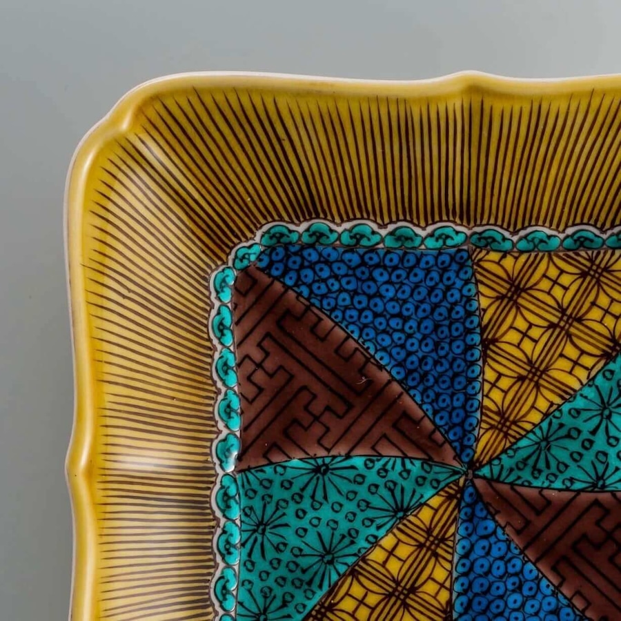 青手幾何学文5寸額皿