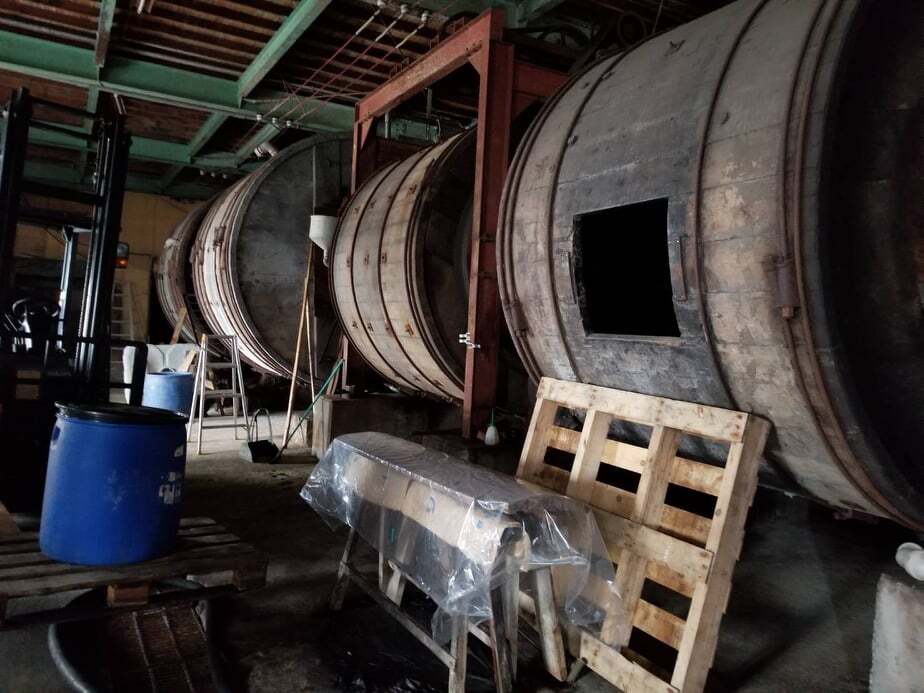 「皮」を鞣し、「革」にします