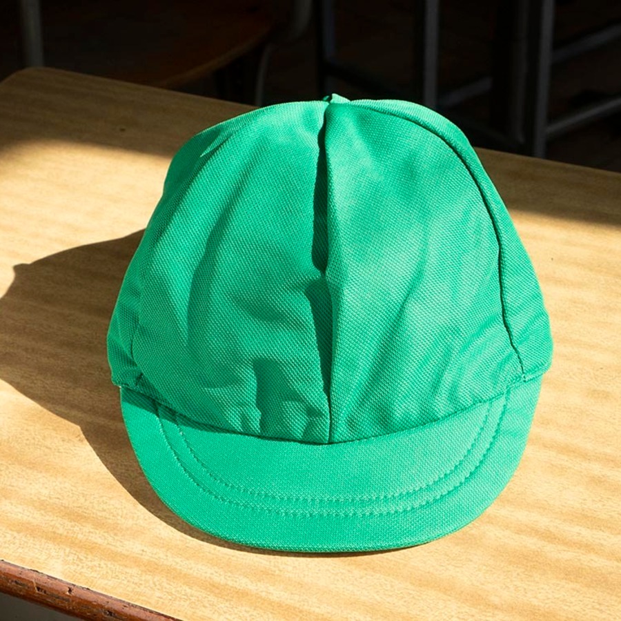 特別支援学級で使用しているグリーン帽子