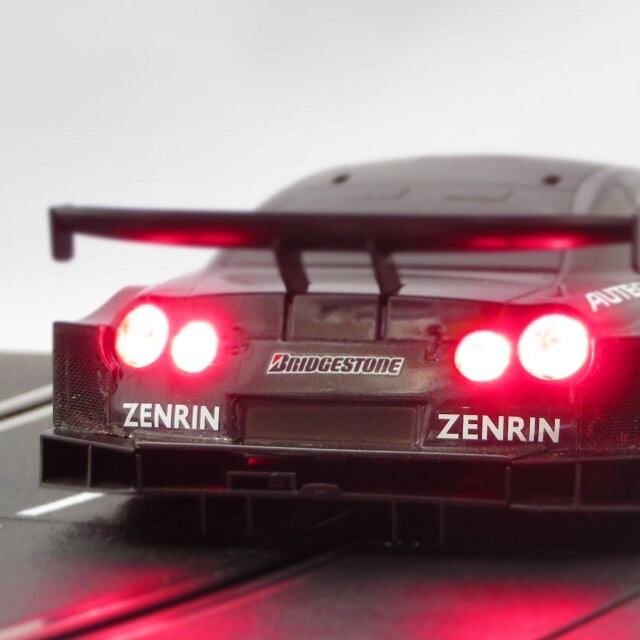 ブレーキライト　ON　（スロットル連動）