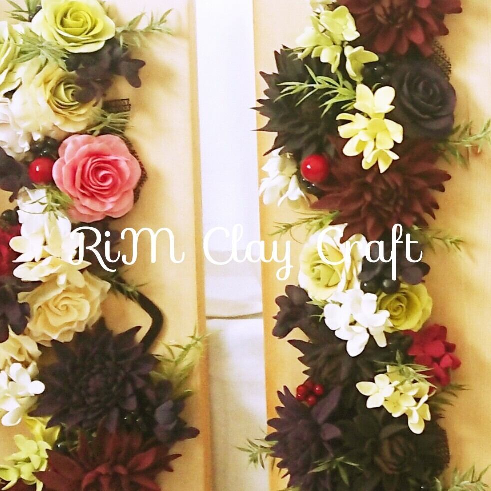 ピンクやイエローなど明るい色合い