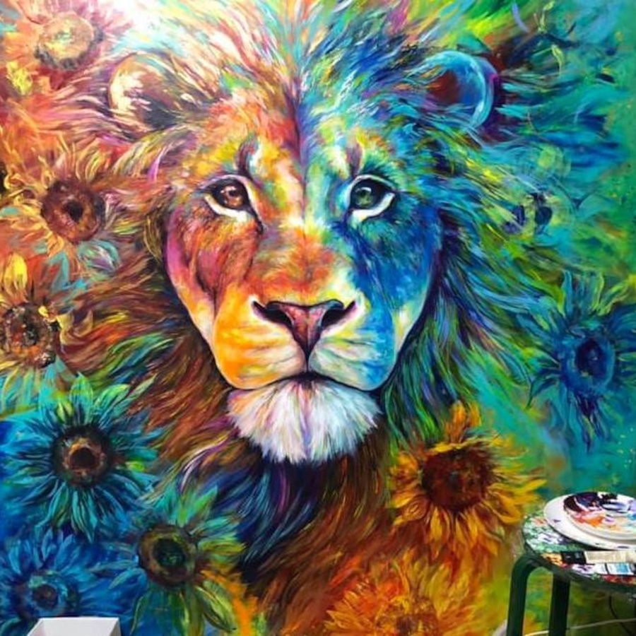 Hand-painted by infinity artist NAO, Japan.