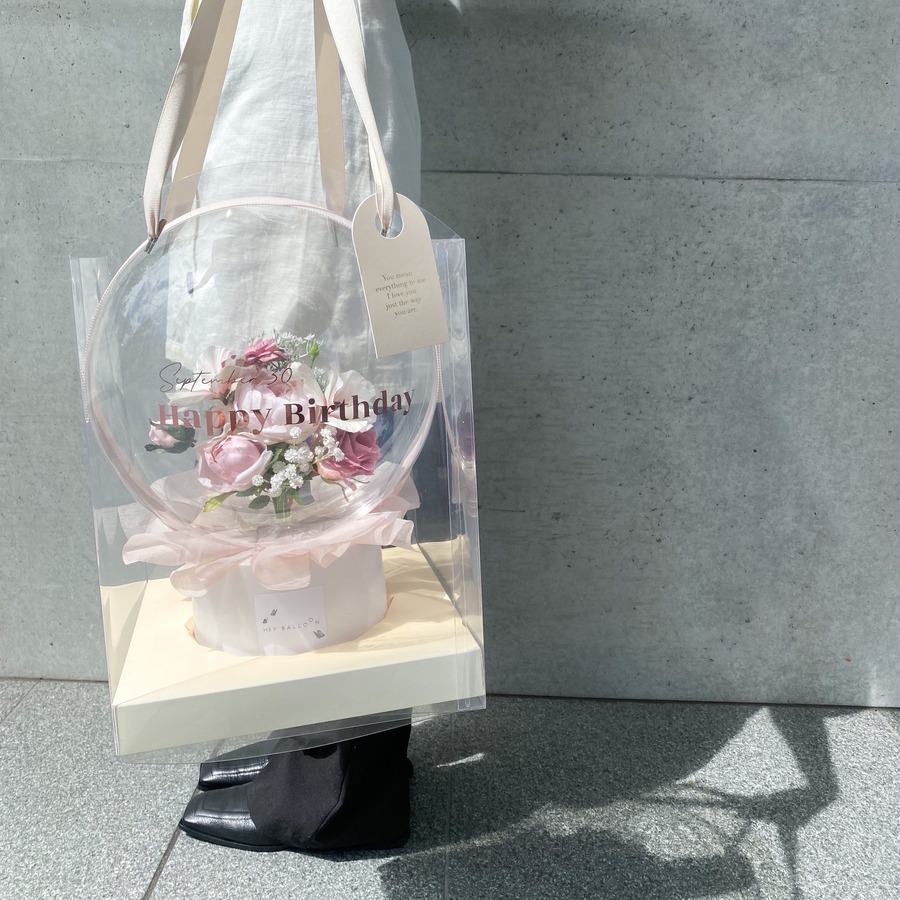 Clear tote