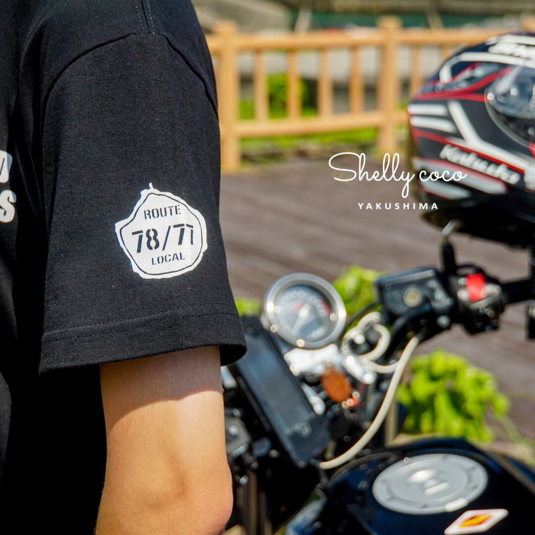 袖にも屋久島型のロゴが！