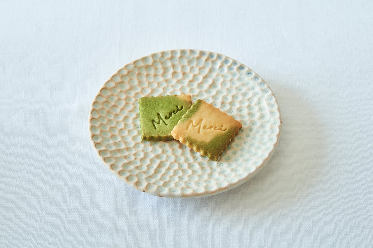 加藤里名さんの 天然生活オリジナルクッキー缶 焼き菓子12種入り 天然生活 Online Shop