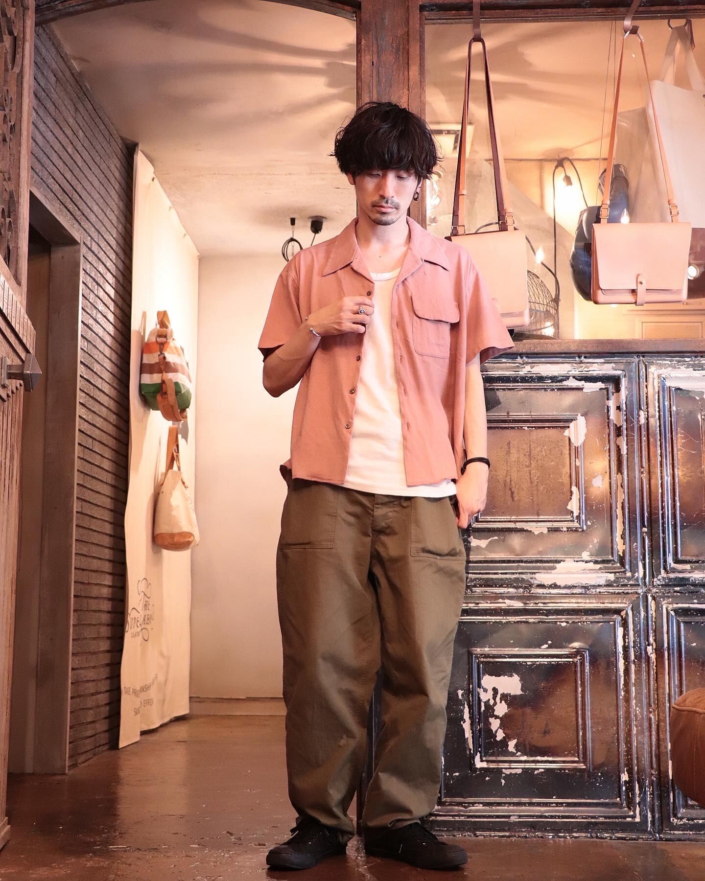 177cm　60kg　02(L)サイズ着用