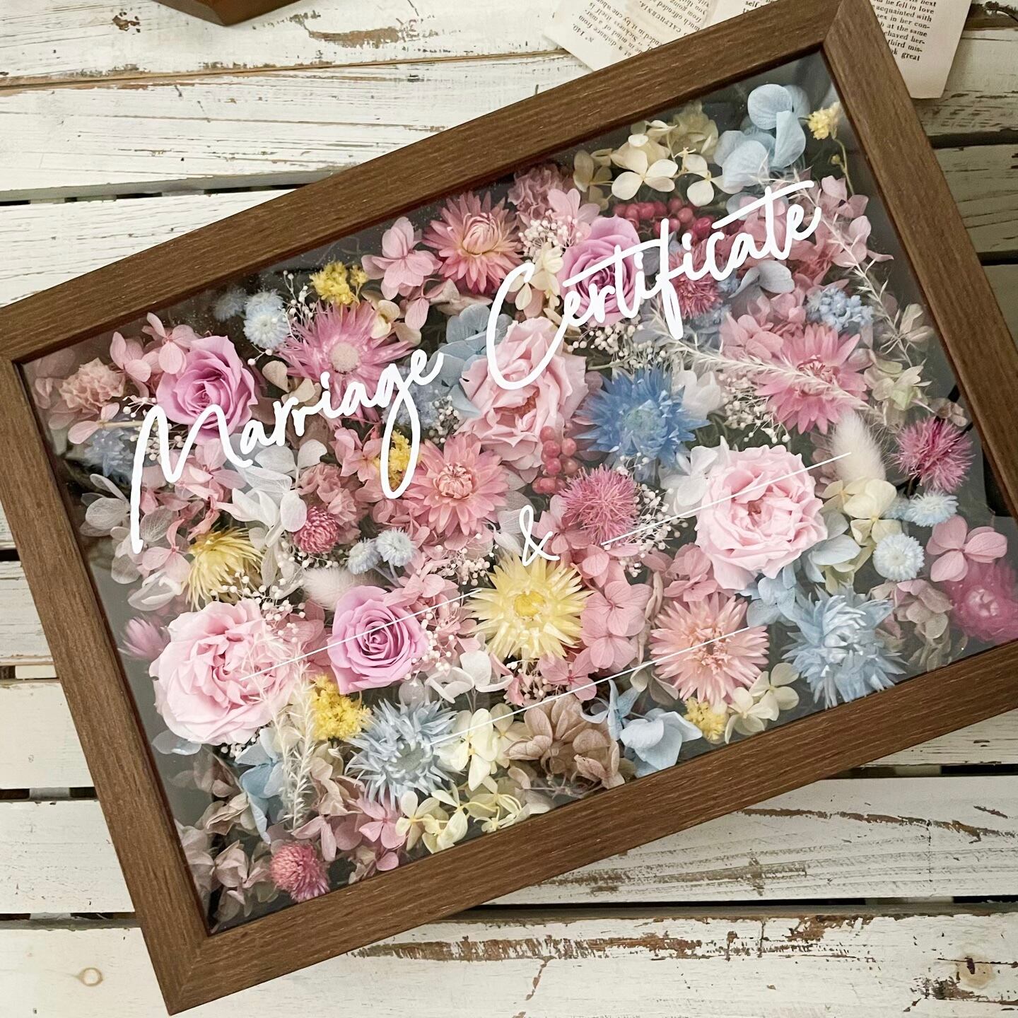 カラフルパステルのピンク多めにて制作いたしました。