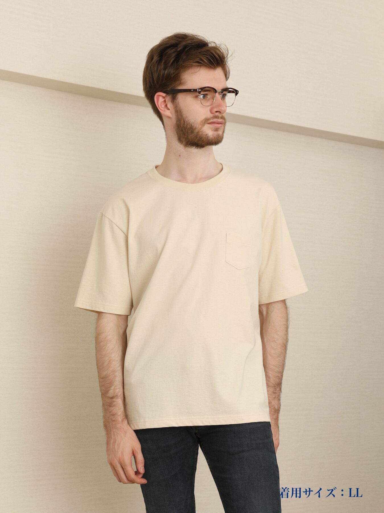 リラックスフィット(やさしく肩で着る) ※ LLサイズ着用