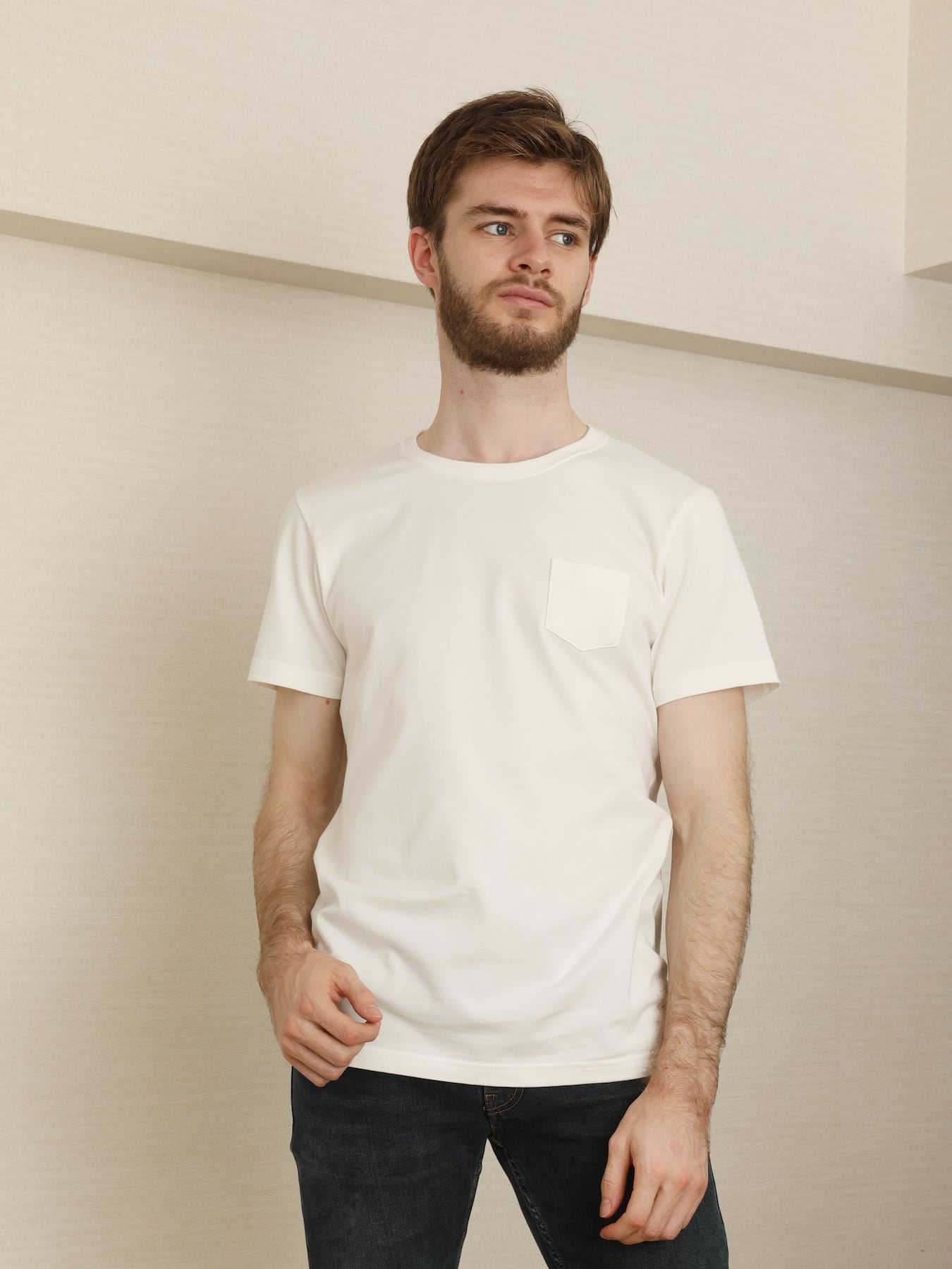 スリムフィット(クールに胸で着る) ※MTサイズ着用