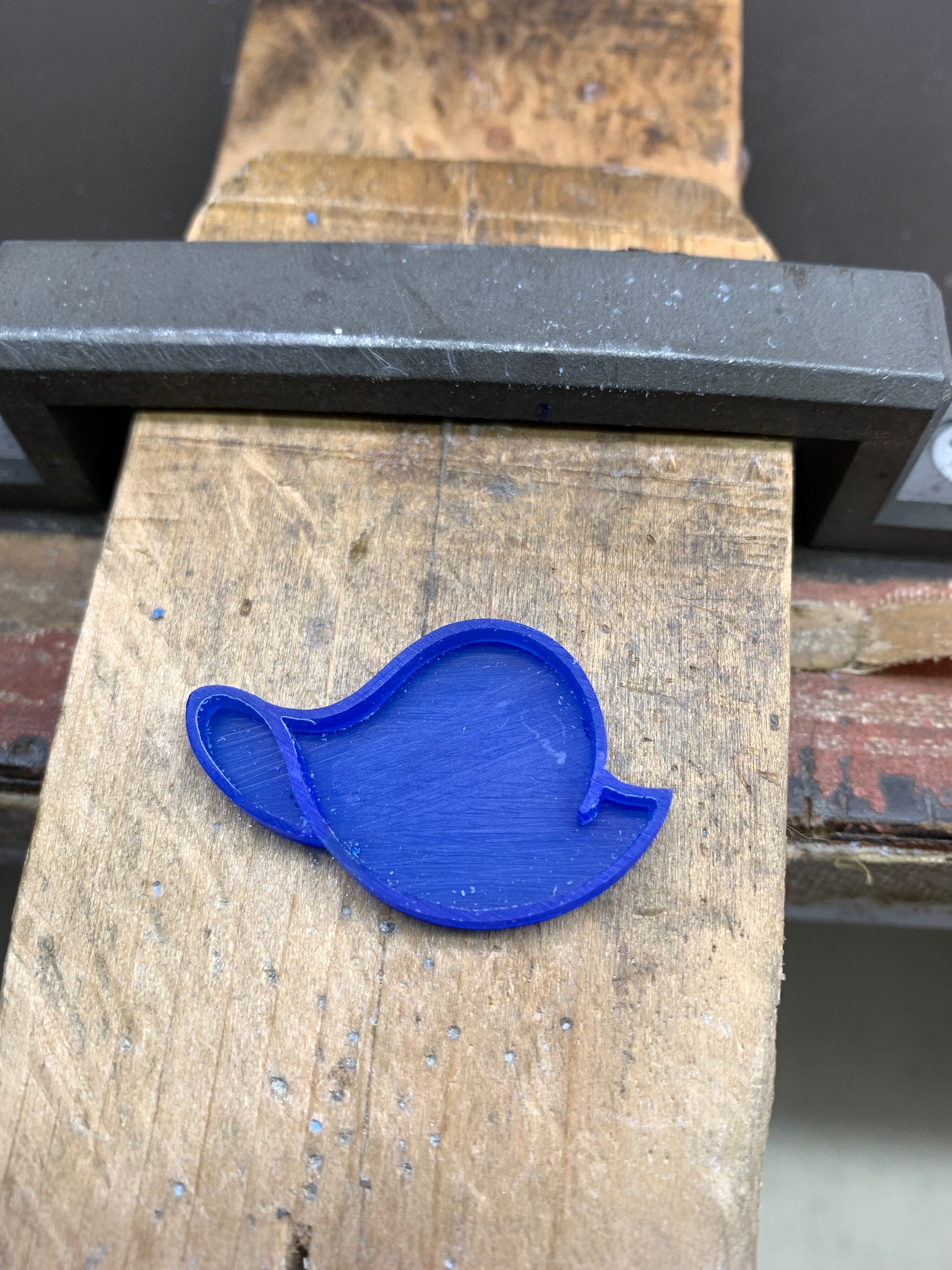 ベース皿はロストワックスで作っています。