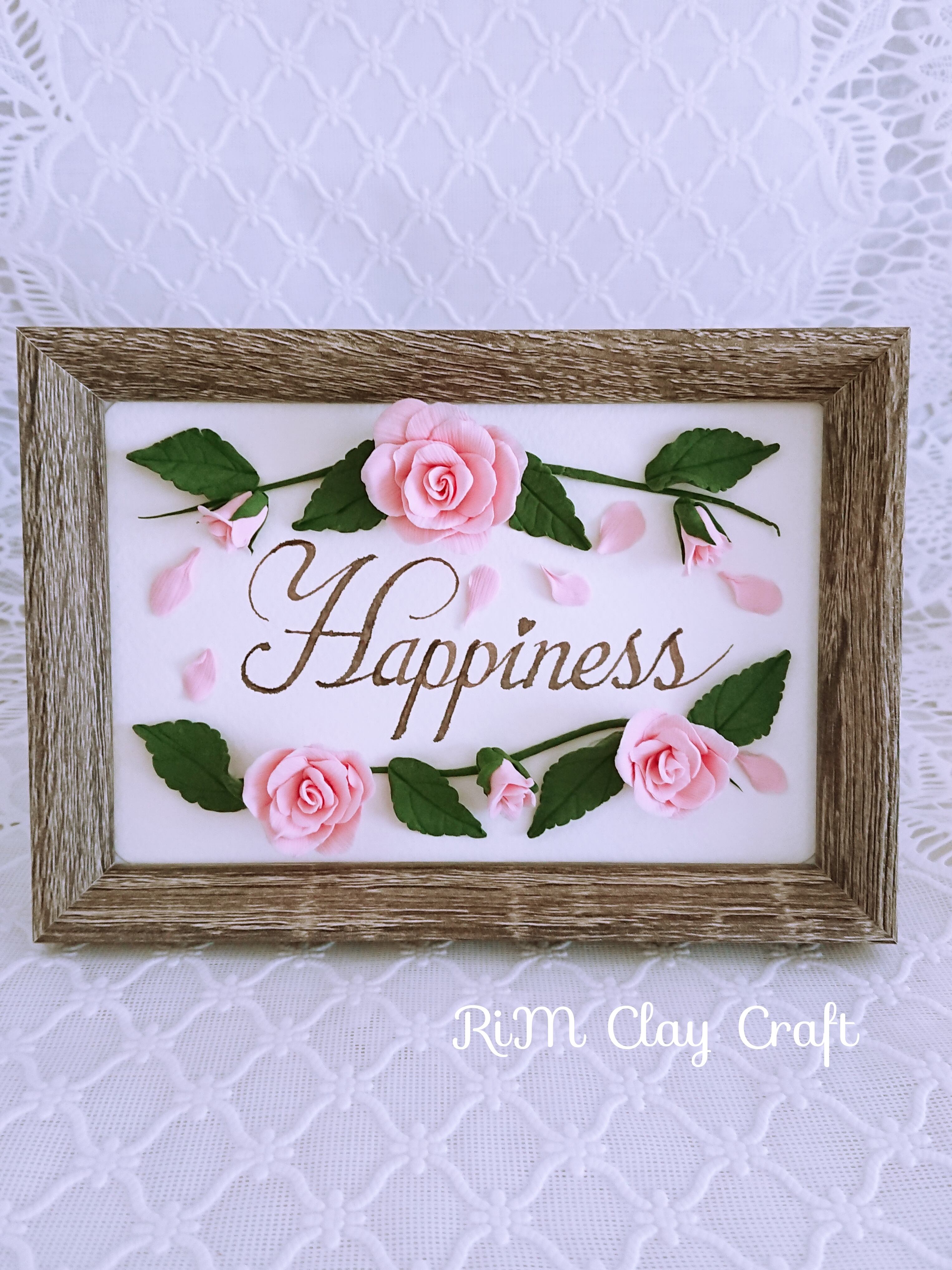 カリグラフィーの文字と粘土フラワーのコラボ