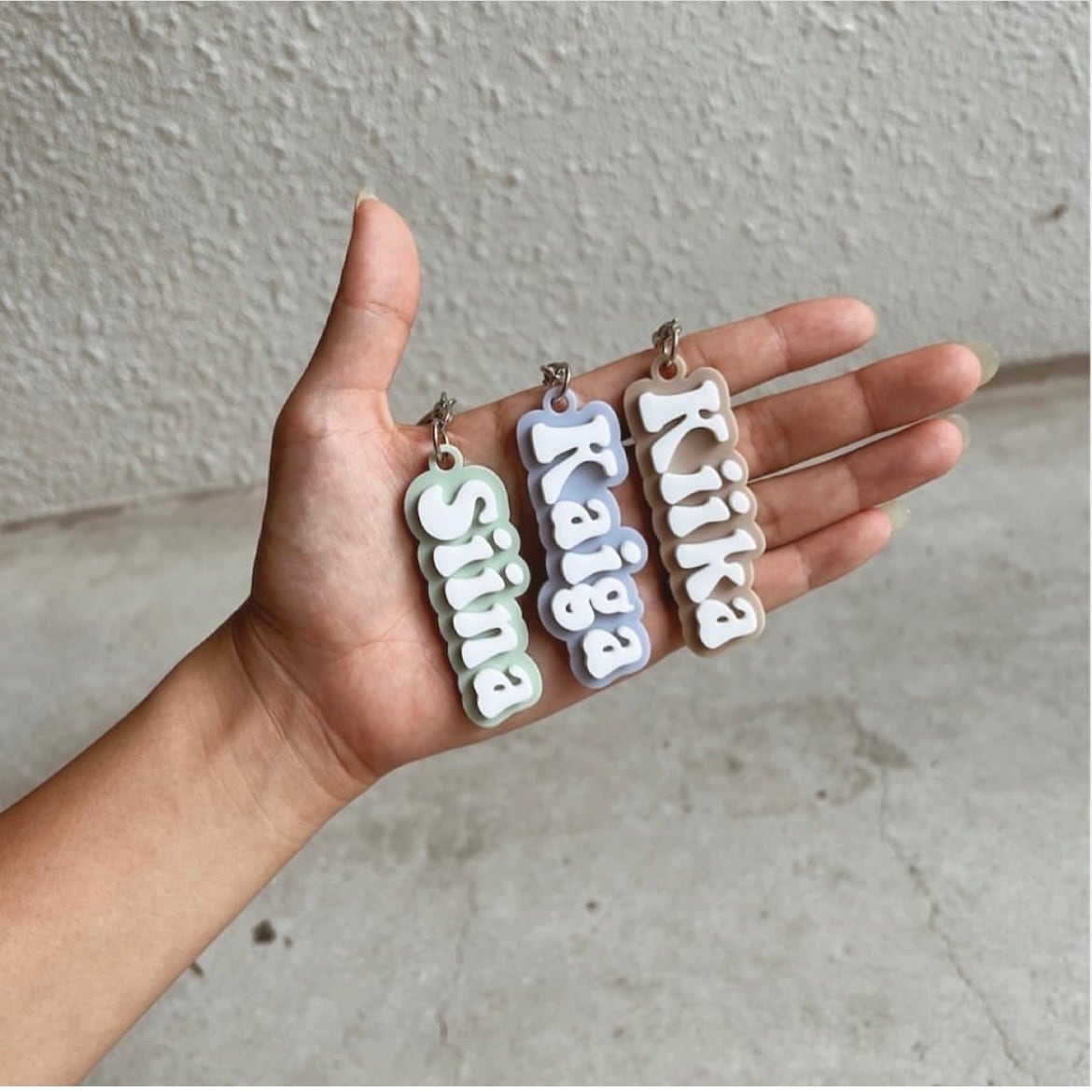 サイズ感はこんな感じ。