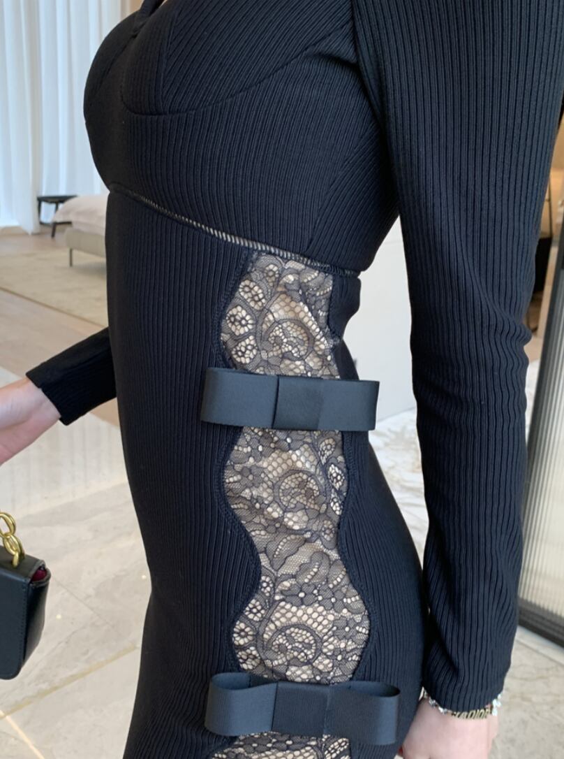 横から　ウエスト部分