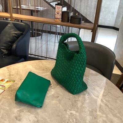 ダークグリーン