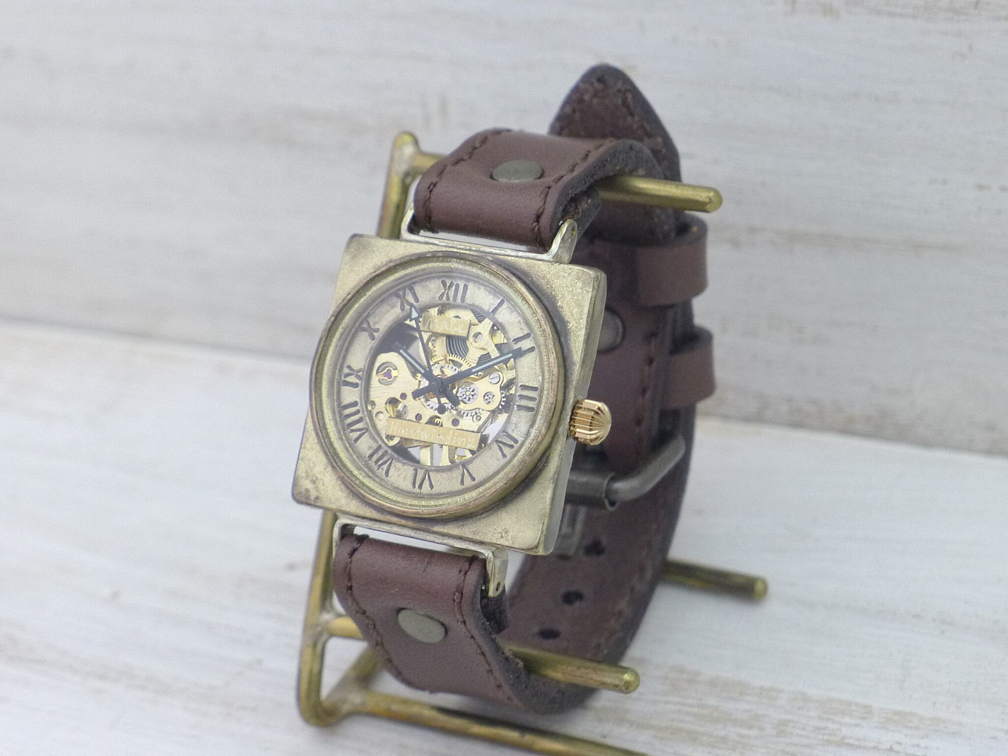 特徴的なスクエアケース