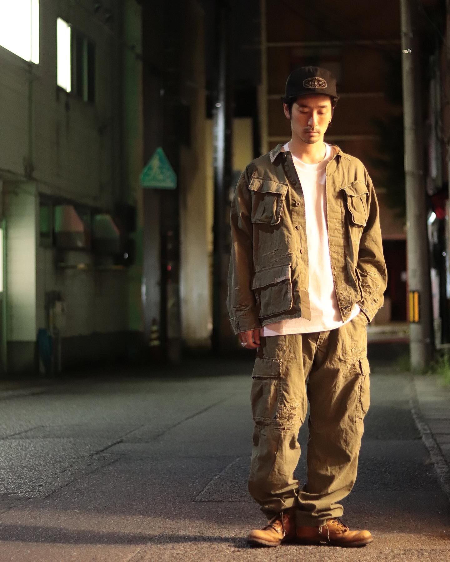 177 cm  60kg  Lサイズ着用