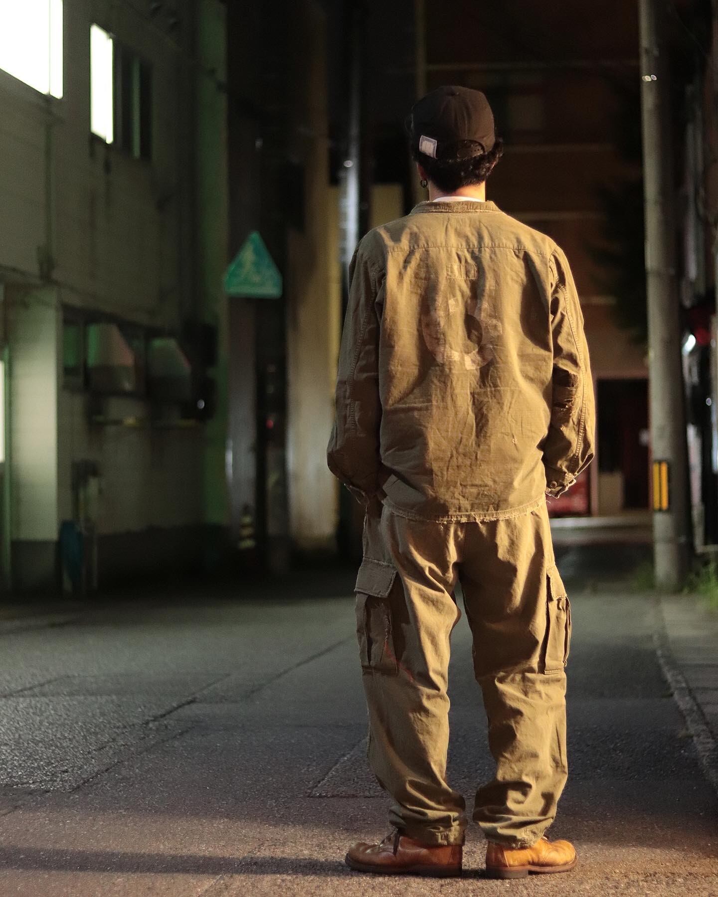 177 cm  60kg  Lサイズ着用