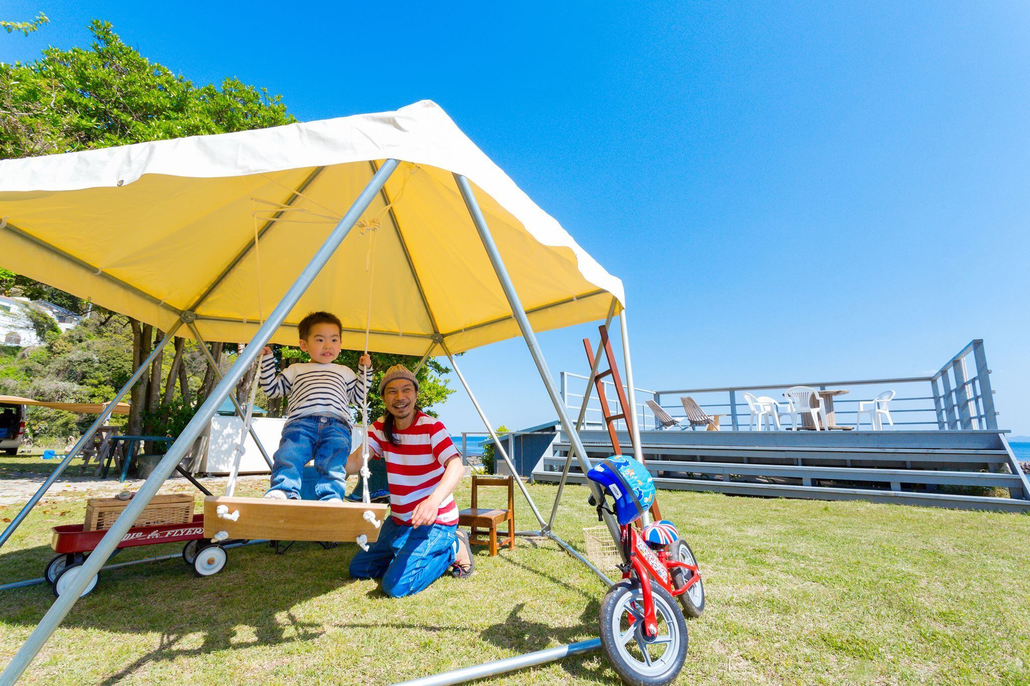 骨組みがしっかりしているので、ブランコスタンドとして使用することができます。