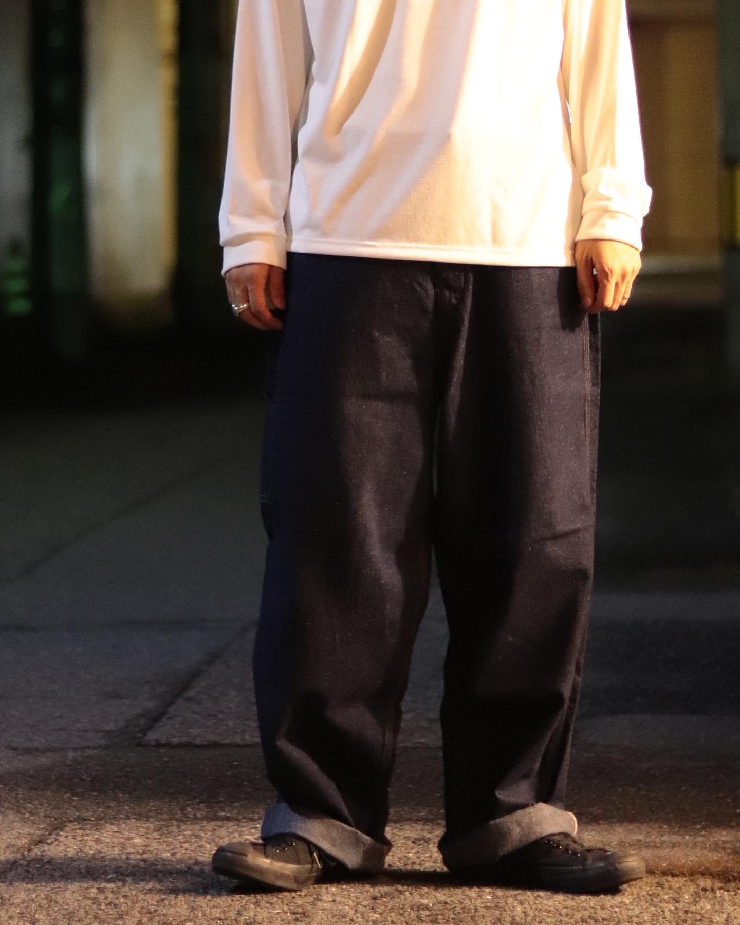 177cm 60kg  32インチ着用