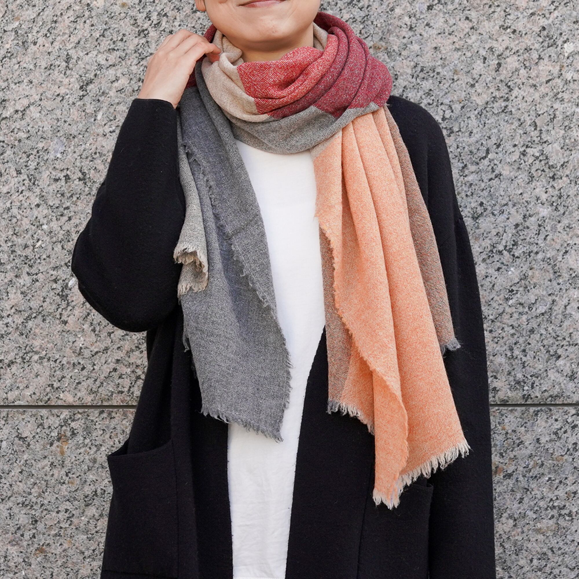 スモーキーレッド