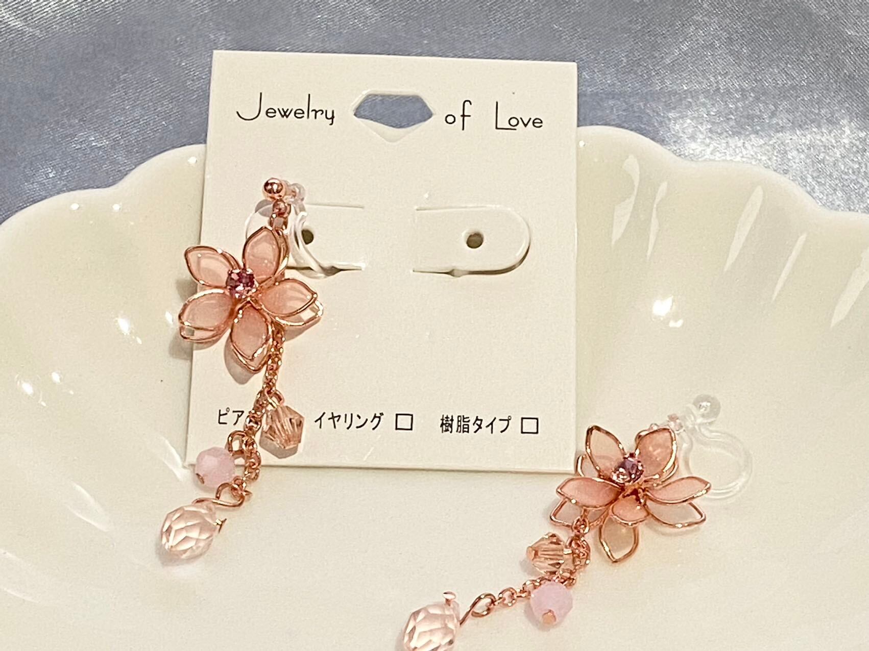 新入荷】ピアスとイヤリング 桜の花 ワイヤフラワー ロングピアス