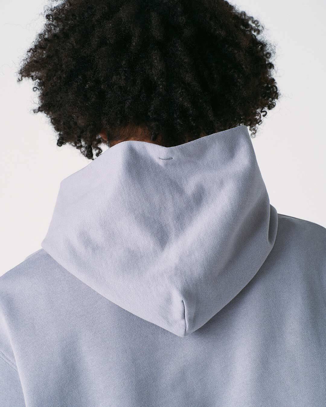 バックはフード仕様