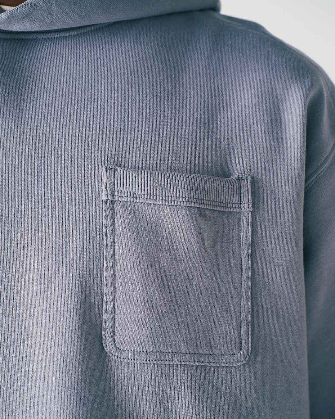 スマートフォンサイズの胸ポケット