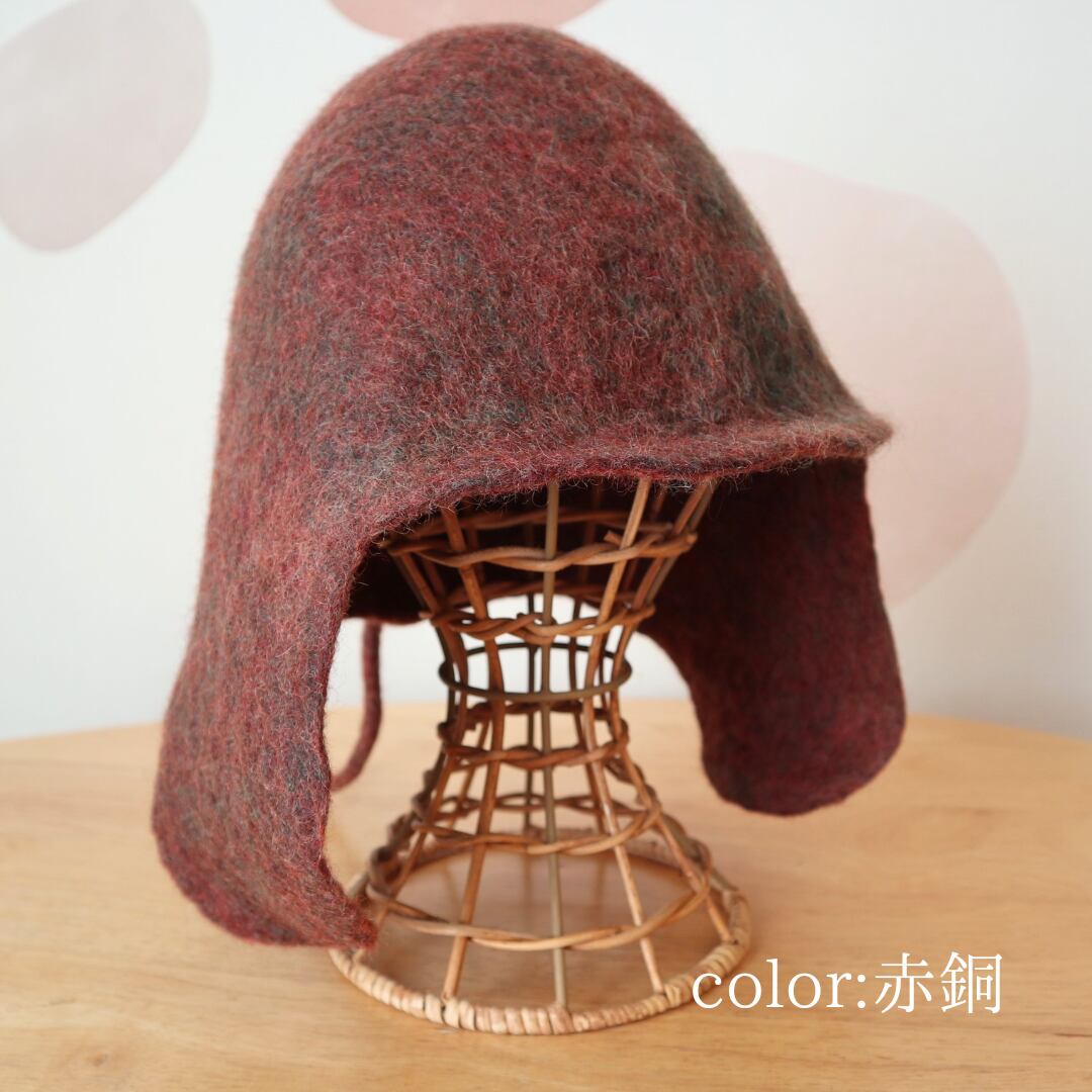 深めの赤と緑の混色です。