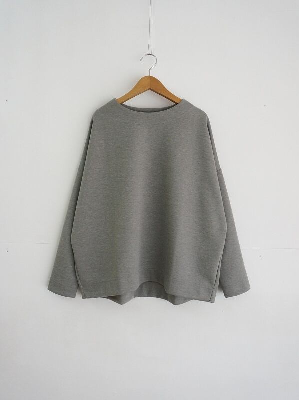 グレーベージュ