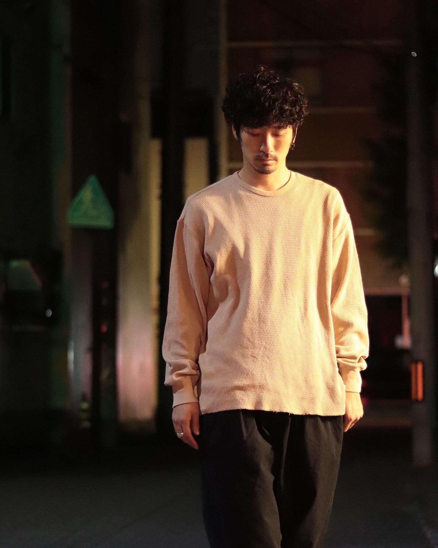 177cm 60kg　02(L)サイズ着用