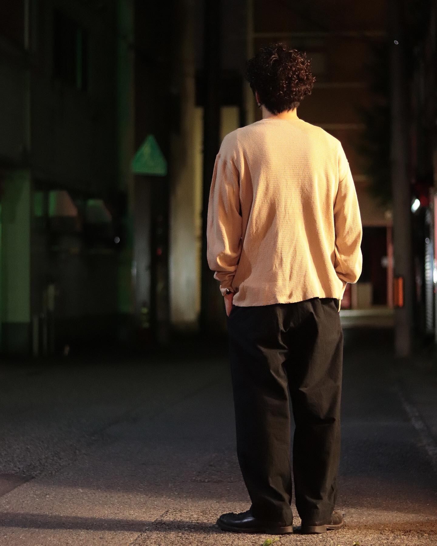 177cm 60kg　02(L)サイズ着用