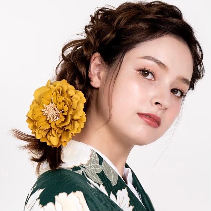 マスタード色使用