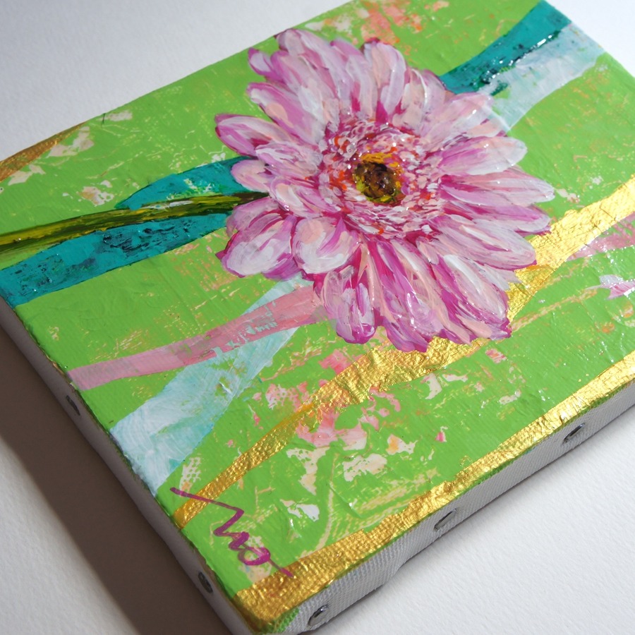 Hand-painted by infinity artist NAO, Japan.