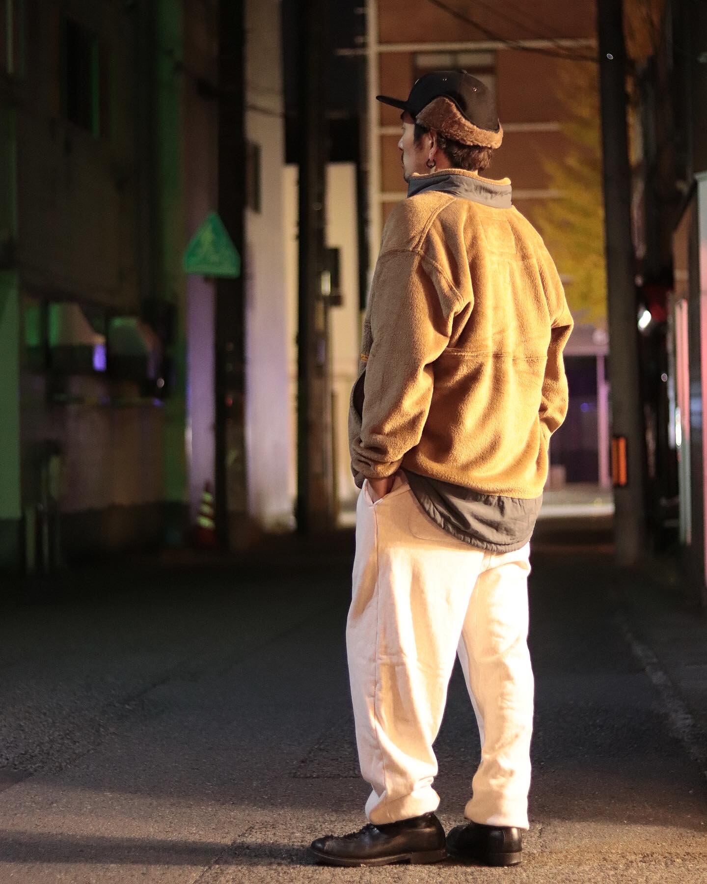 177cm  60kg  02(L)サイズ着用