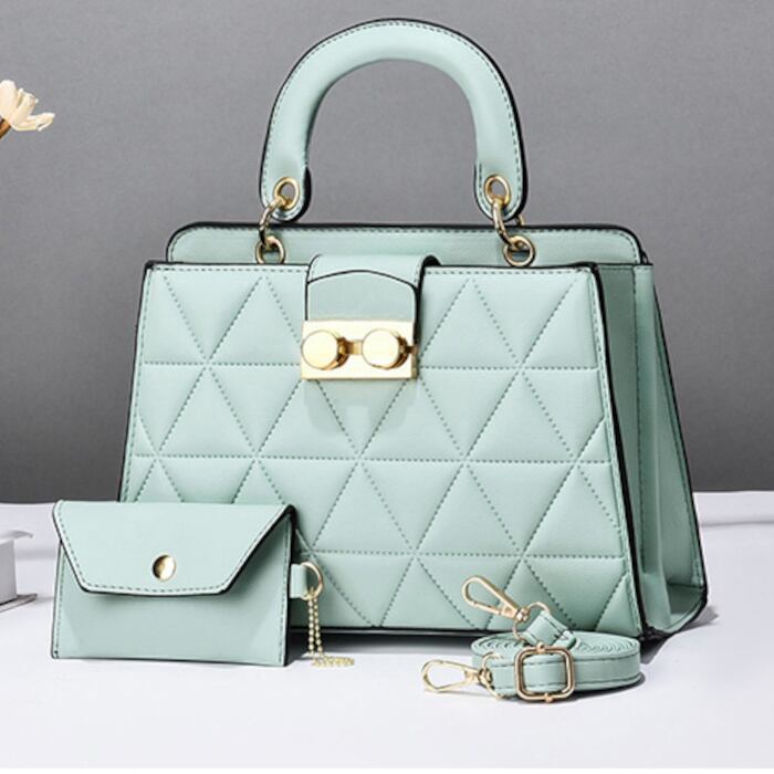 ミントグリーン