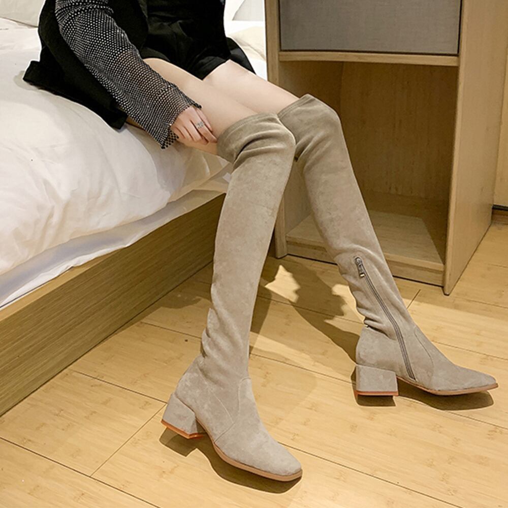 ダークベージュ