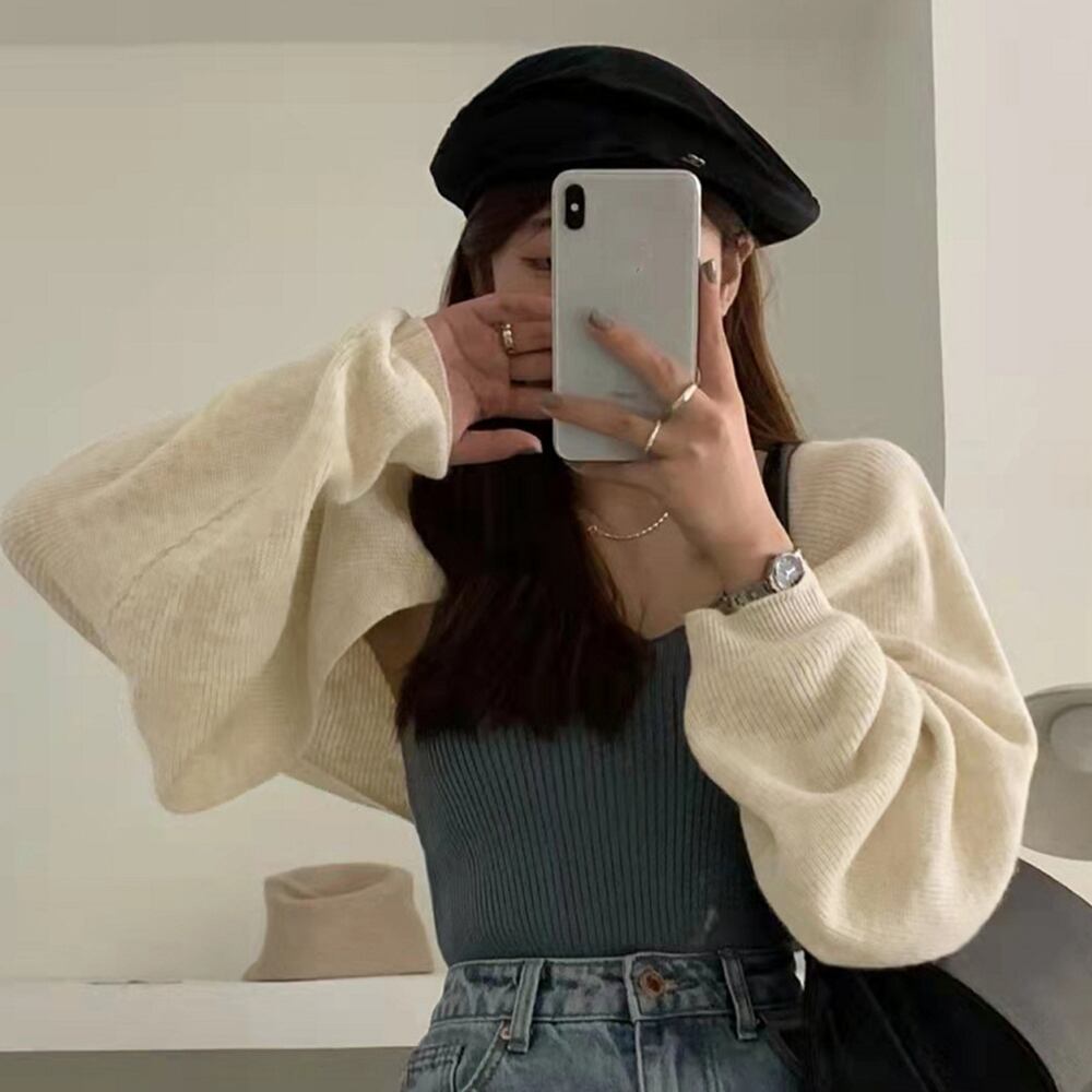 ライトベージュ